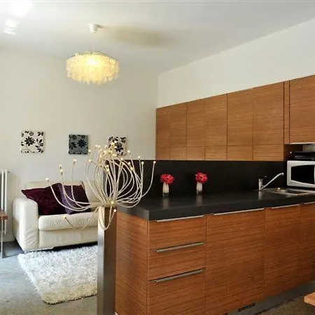 Sleeps 4 Appartamento